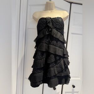 Cynthia Steffe women’s Black ruffled Strapless Lace Dress size 8